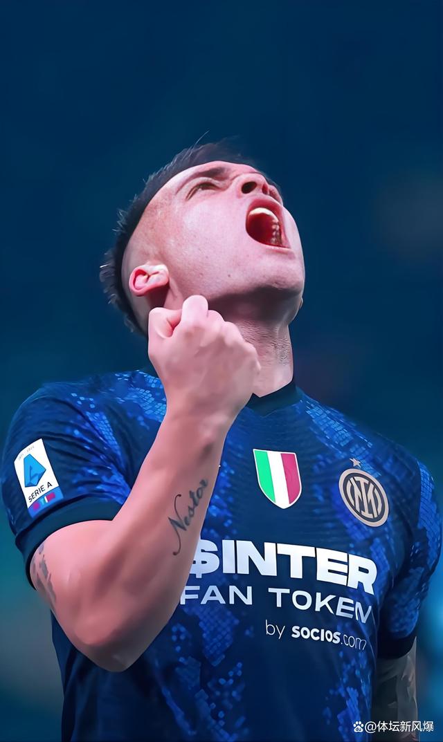 九游官网-关于国际米兰训练开放日；赛前手感冰凉引欢呼；荷甲在即；临场指挥获称赞的信息