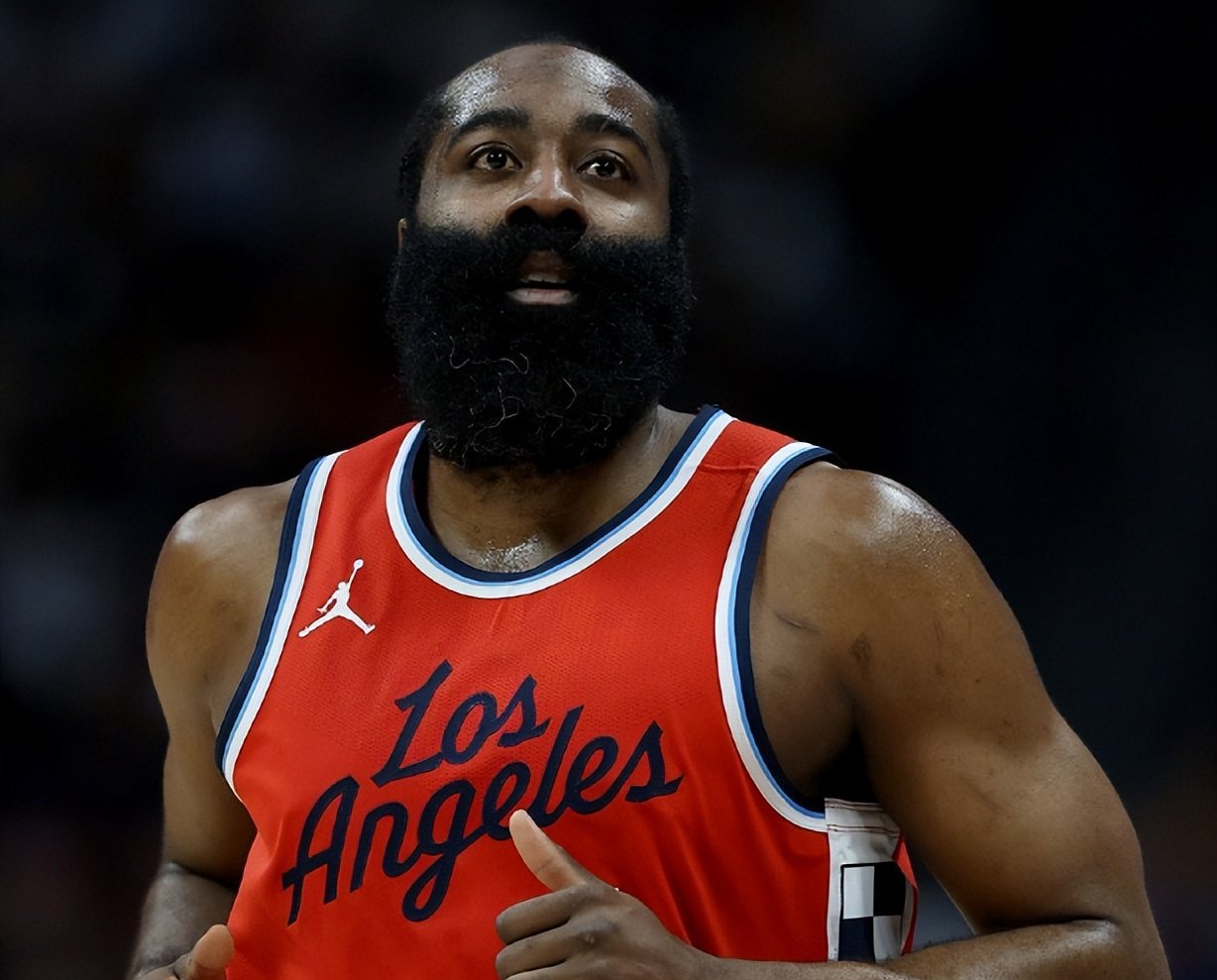 加时末段尼斯外线爆发——NBA季后赛节点到来；质疑声仍在；资深球员宣示担当