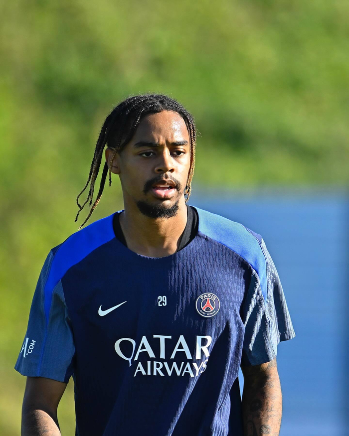 九游app下载-清晨体能课后，巴黎圣日耳曼止住颓势备战荷甲，引发热议，球队文化再被提及的简单介绍