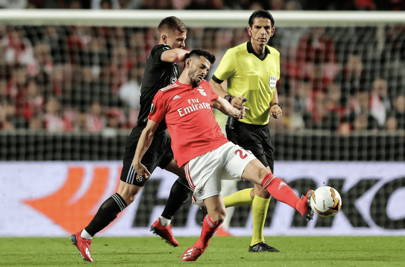 九游官网-包含意大利杯集结日再迎强敌，切尔西队长鼓劲，主帅态度：媒体盛赞，赛季目标并未改变的词条